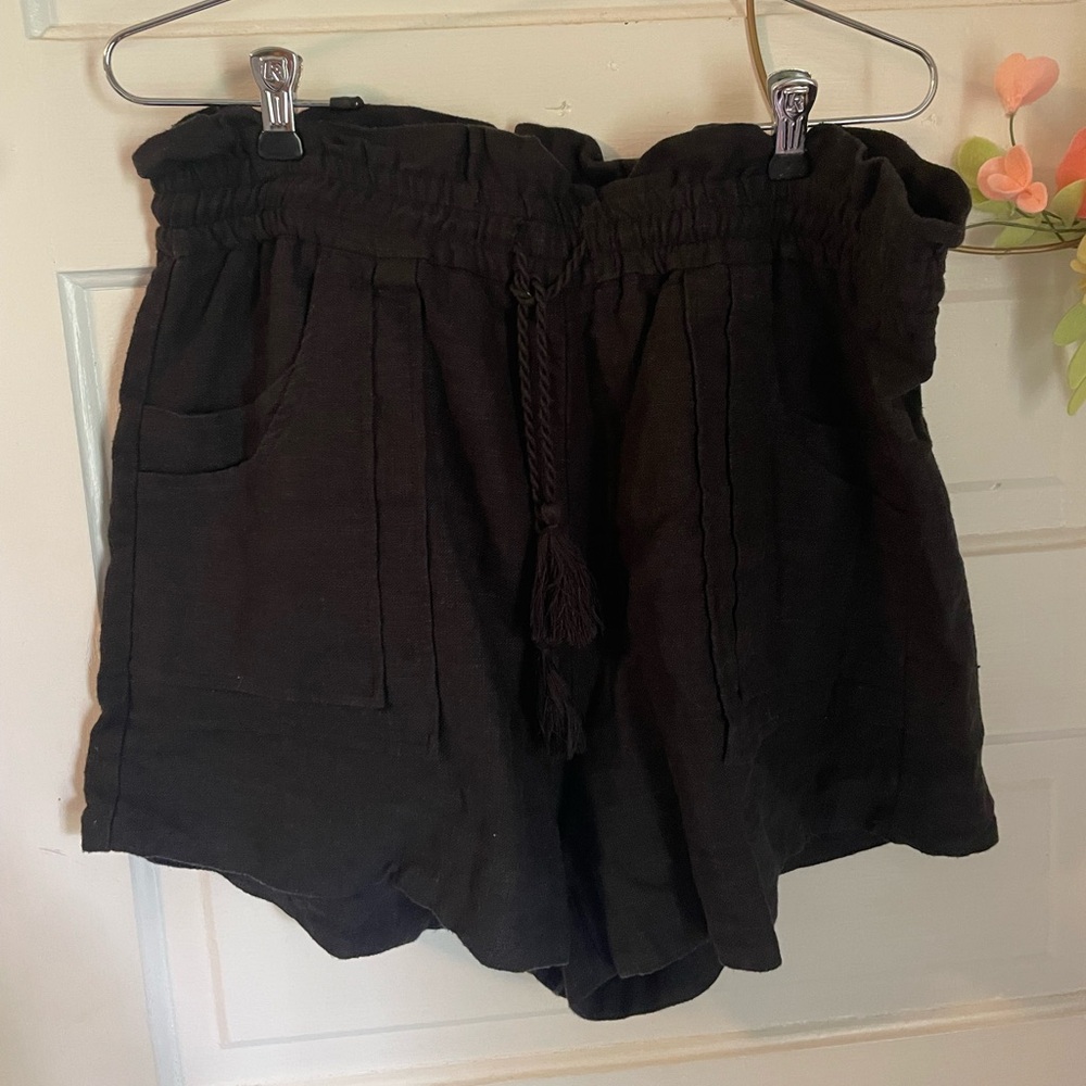 House of Harlow 1960 Black High Waist Shorts